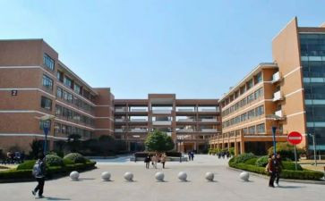 大学军训自我鉴定模板5篇