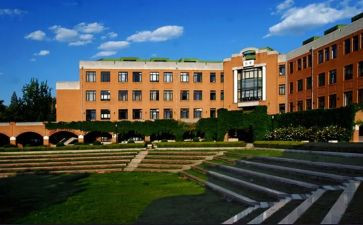 入大学自我鉴定模板6篇