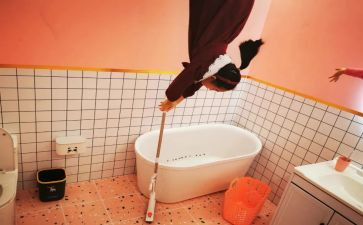 颠倒村作文80作文5篇