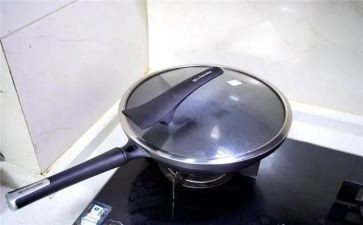 火锅服务员工作总结8篇