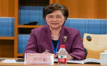 李兰娟的人物事迹8篇
