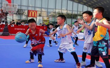 小学生上篮球课作文8篇