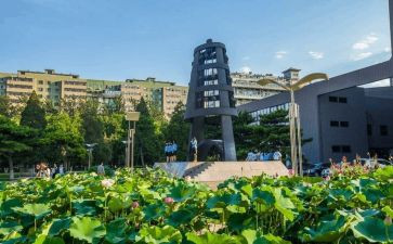 小学数学北师大版上册教案8篇