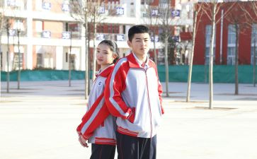 学校校服合同5篇
