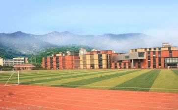 学校演讲稿参考6篇