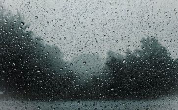 小班《下雨》教案精选7篇