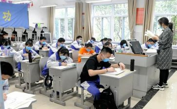 学生在校思想汇报6篇
