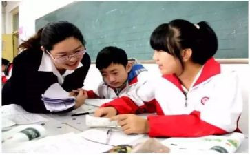 中二职称述职报告5篇